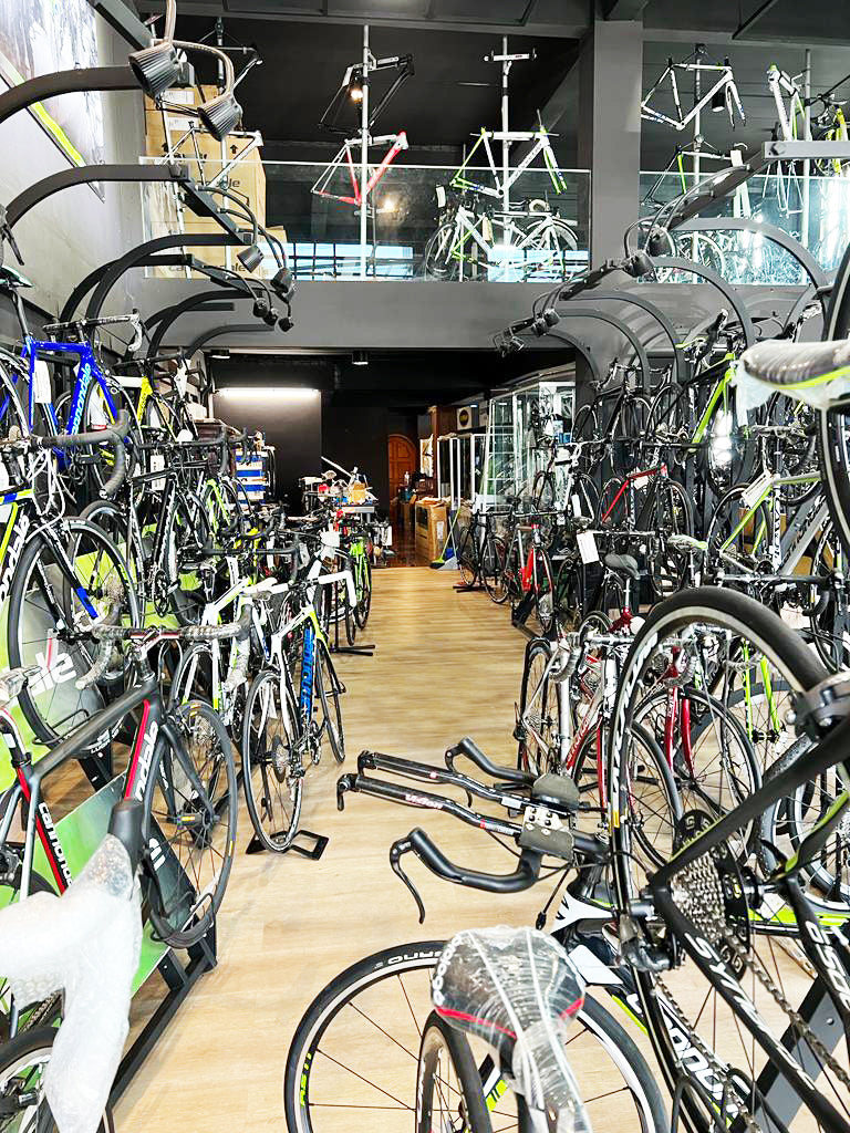Inside the THAICANNASIA Cannondale Centre showroom on Srinakarin Rd, Bangkok